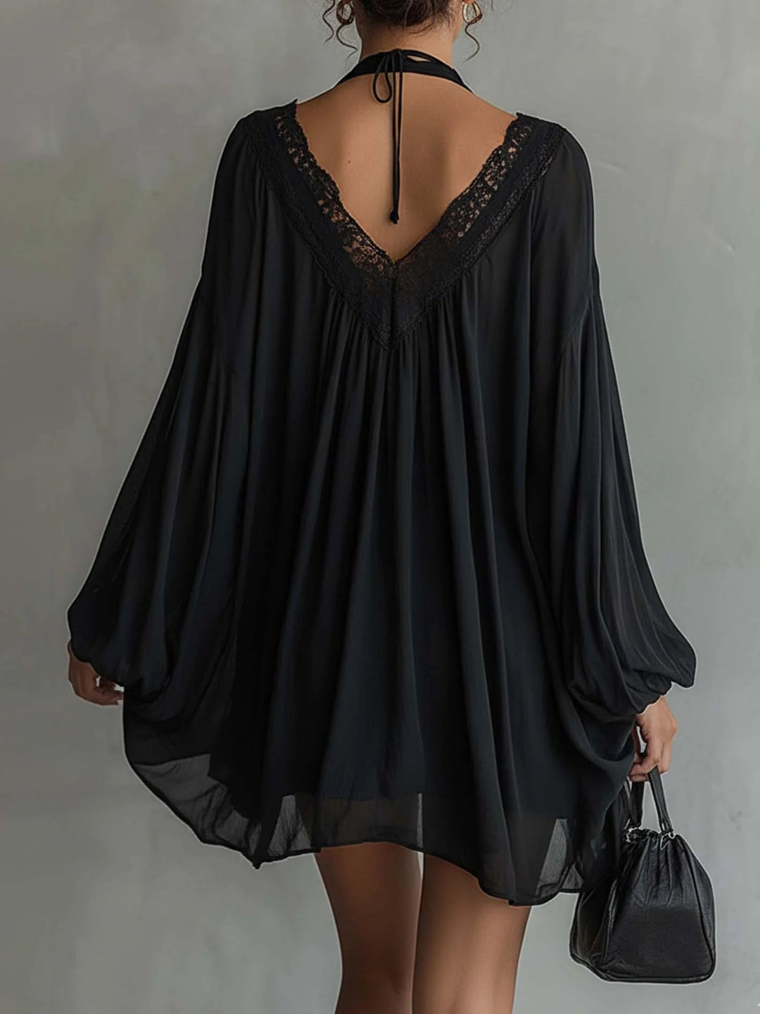 Mini Robe Cassandre — col en dentelle, manches volumineuses