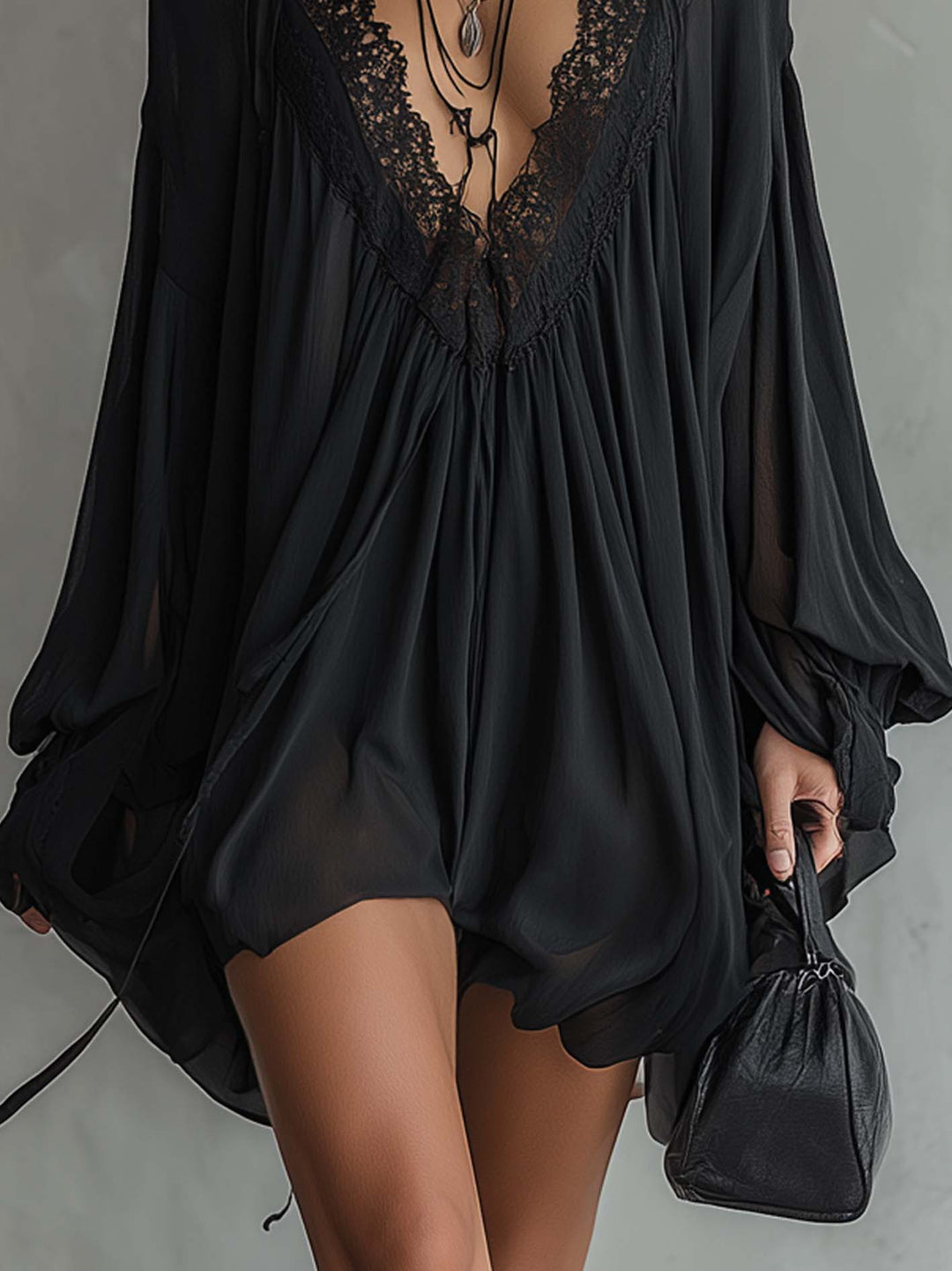 Mini Robe Cassandre — col en dentelle, manches volumineuses