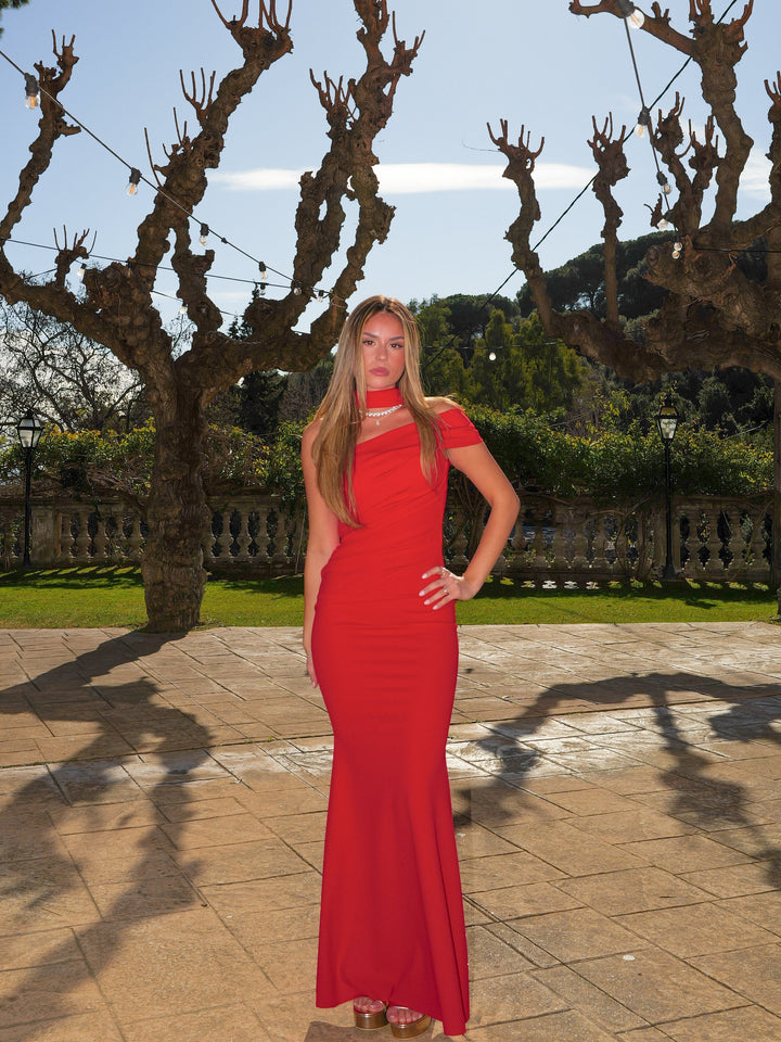 Robe Cerise — asymétrique, fronces, choker, rouge