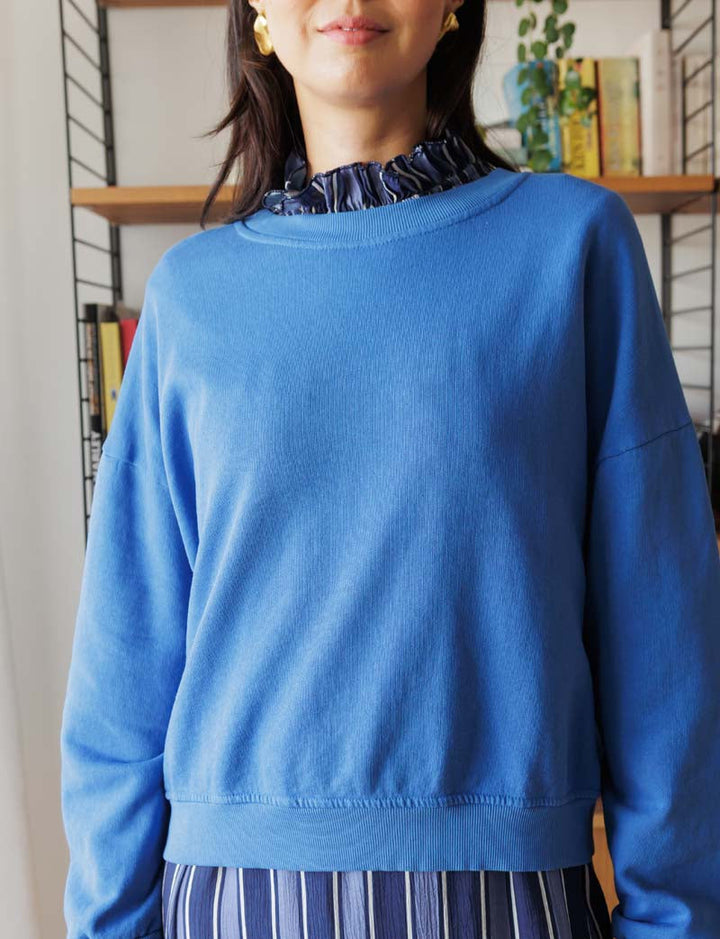 Sweat bleu Simon — Maison Juliette Vendôme — vue 4
