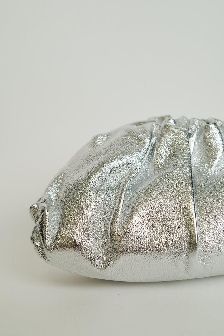Pochette Alix — effet cuir, chaîne dorée, argenté
