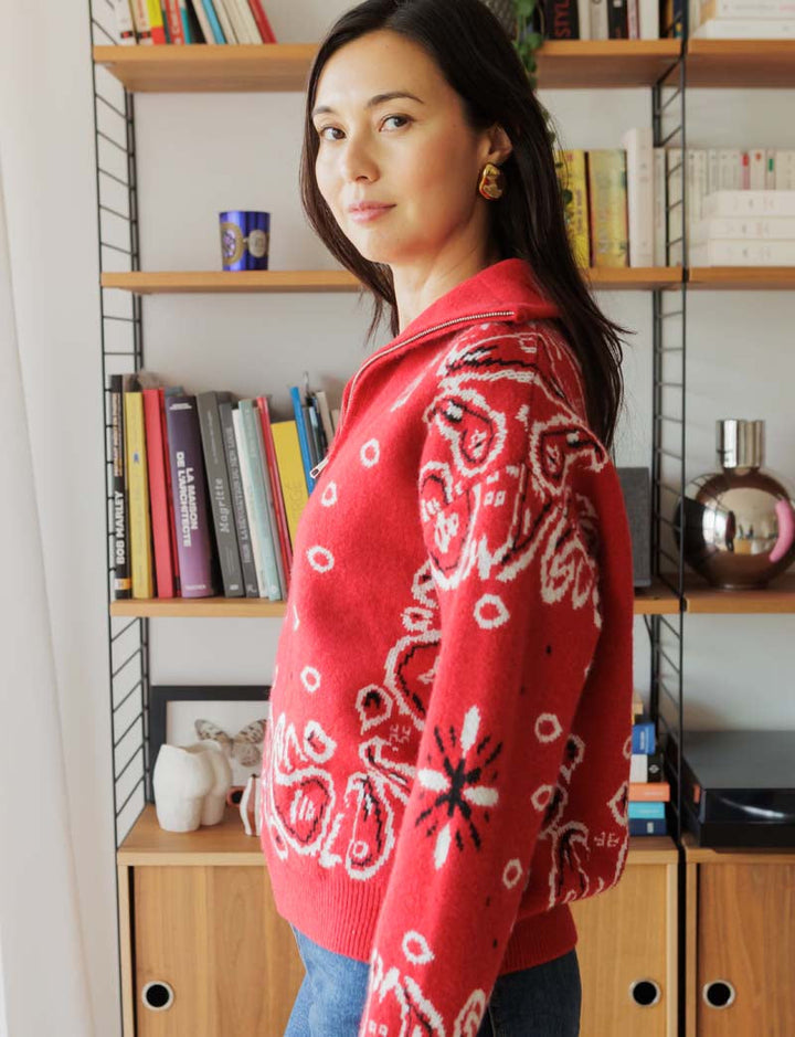 Pull rouge Alban — Maison Juliette Vendôme — vue 3