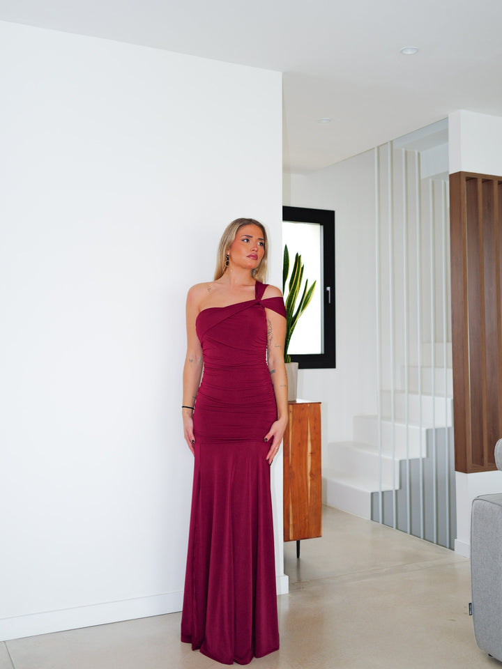 Robe Grenat — asymétrique, nœud, jupe évasée, bordeaux