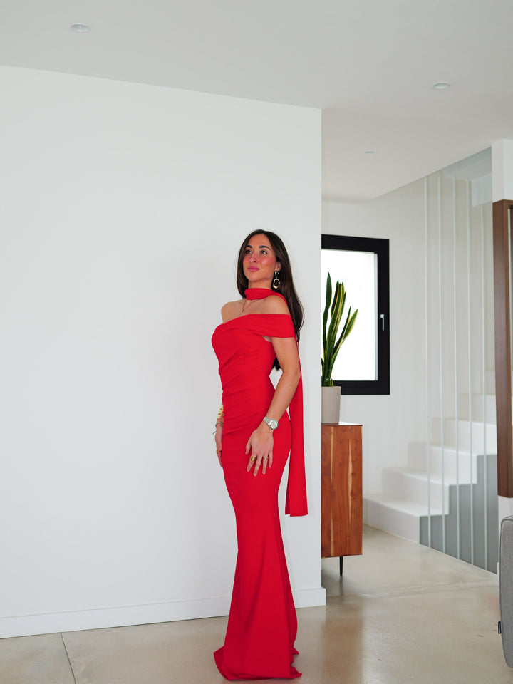 Robe Cerise — asymétrique, fronces, choker, rouge