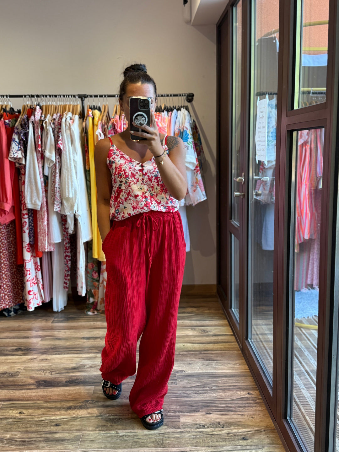 Pantalon gaze de coton rouge