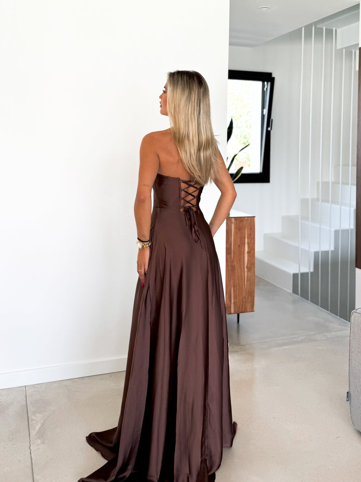 Robe Céleste — princesse, corsé laceré, satin, chocolat