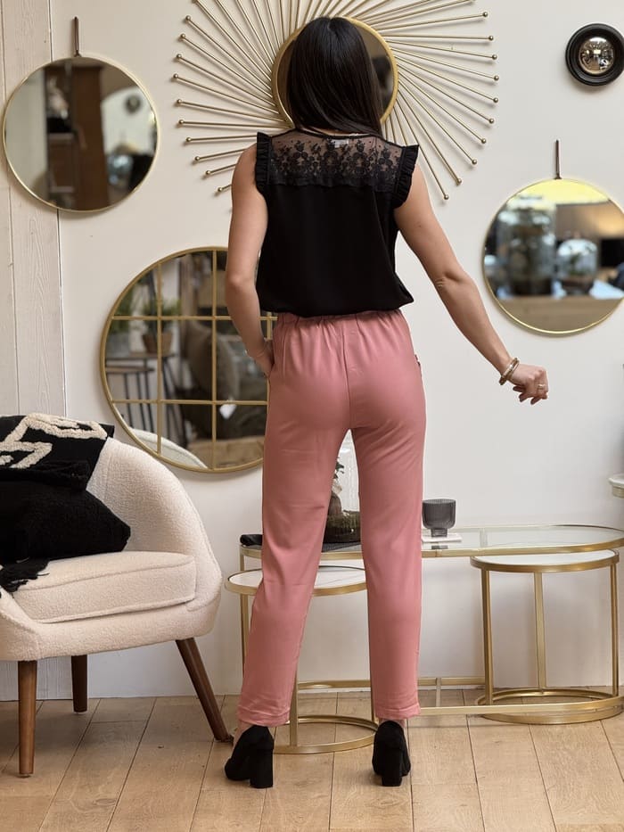 Pantalon Zélie — coupe droite, taille haute, ceinture à nouer