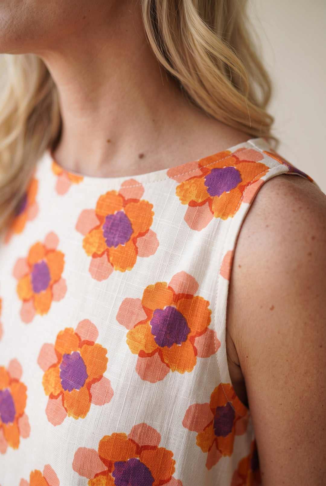 Robe Marguerite — trapèze courte, imprimé fleuri rétro