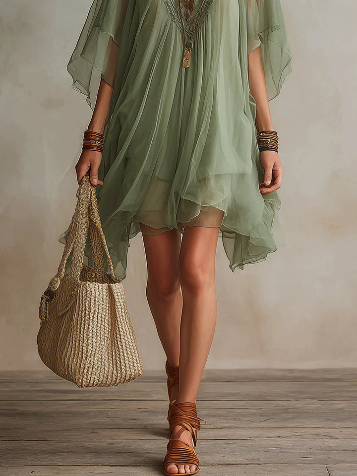 Mini Robe Émeraude — col en V, volants superposés