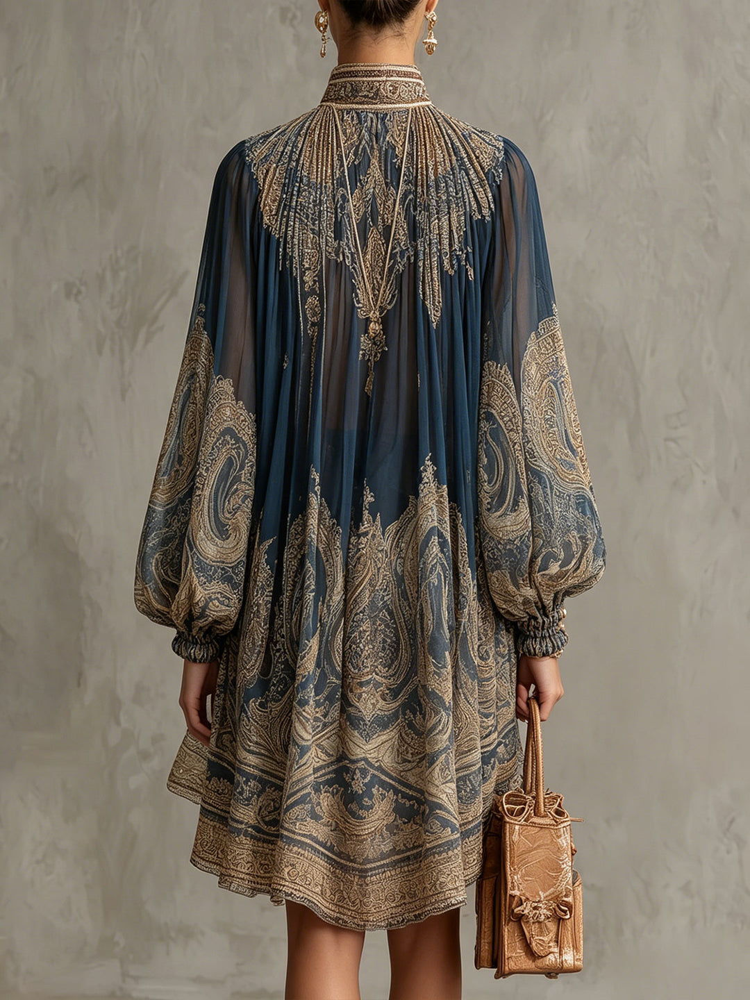 Bérénice | Mini Robe Irrégulière Imprimé Baroque Bleu Marine, Col Haut
